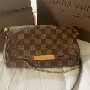 Louis Vuitton mm favorite crossbody purse